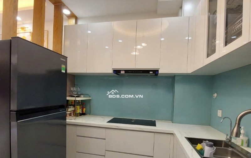 Nhà Mới Full Nội Thất Xịn 32m2, 4 Tầng, Hẻm 5m Nguyễn Đình Chiểu Q.3. Nhỉnh 6 tỷ
